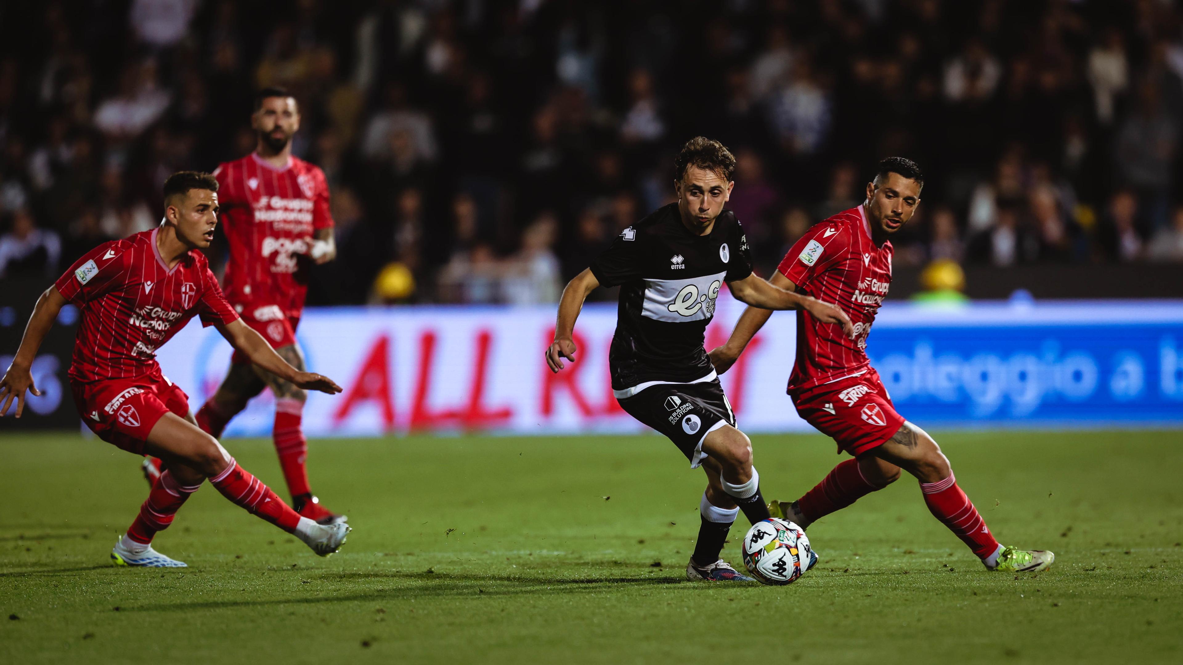 Tommaso Berti in azione durante Cesena Padova